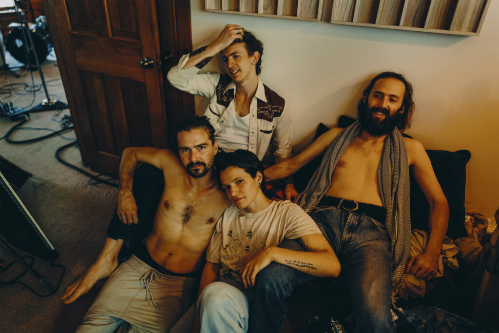 Big Thief return with two new tracks, “Little Things” and “Sparrow”