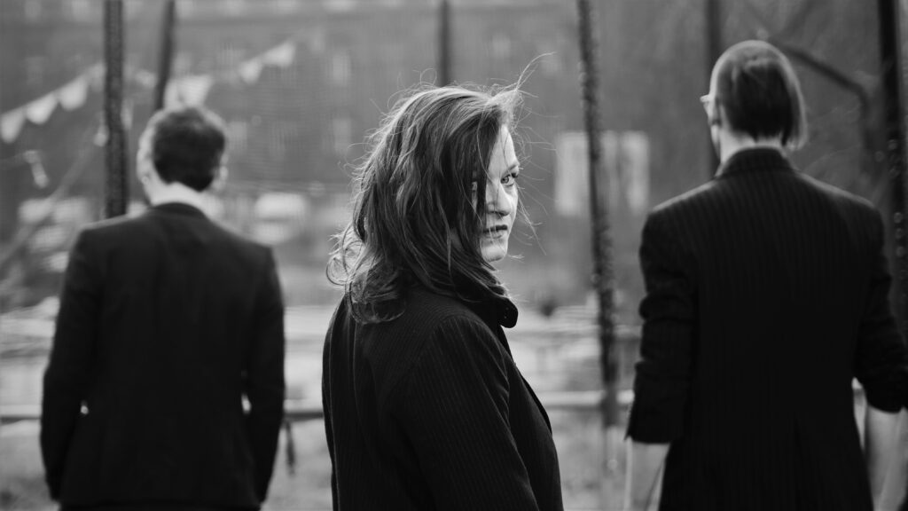 Teika & The Raw Beat – “Bones’n’Stones”