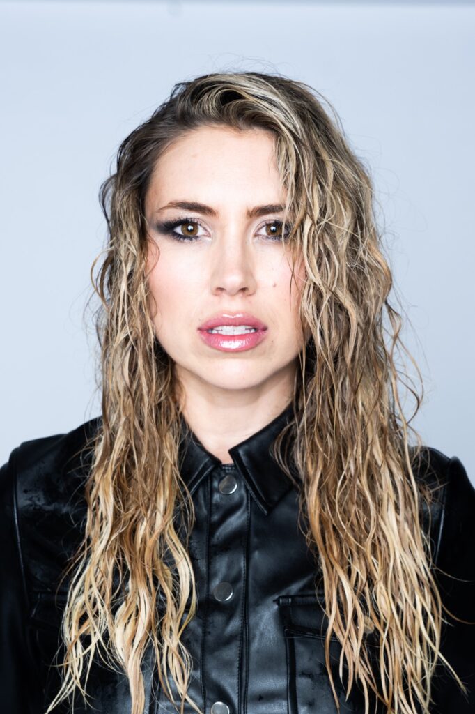 Jayli – “Hey How Are You?”