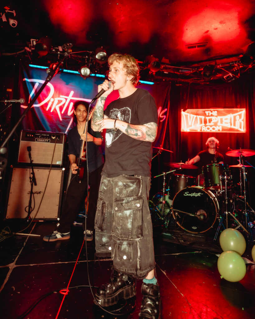 Love Ghost – “Spirit Box”
