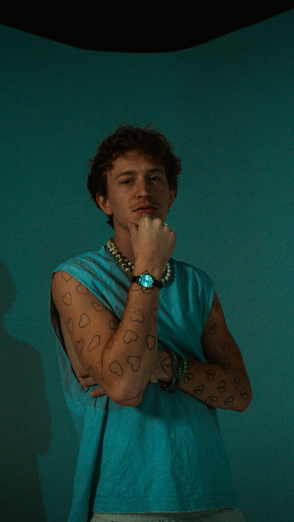 Hooge – “Wassup”