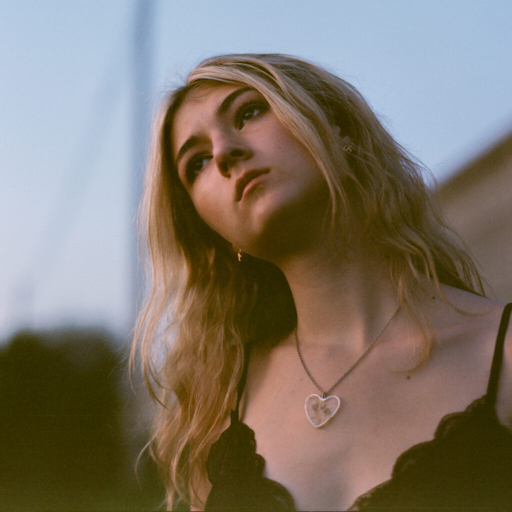 Ava Valianti – “Running on Empty”