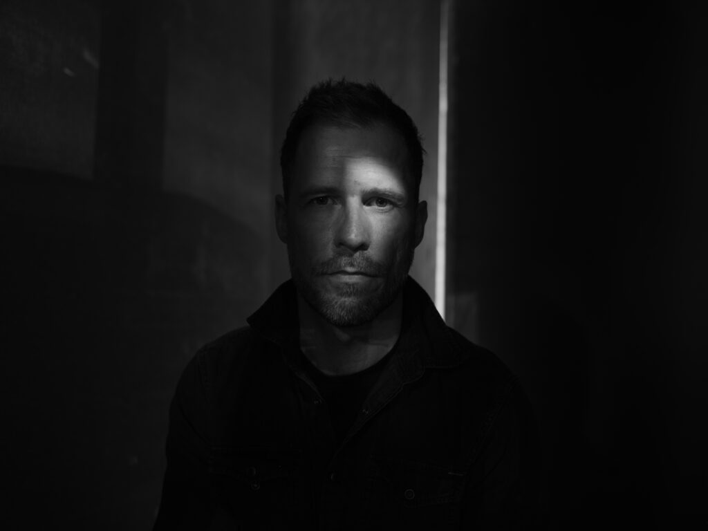 Helgar – “ABSURD”