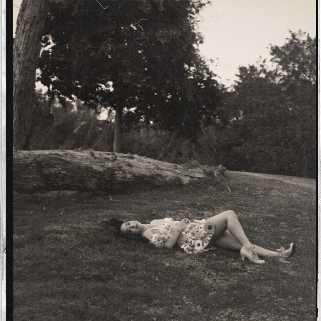 Emily Sophia – “Alive”