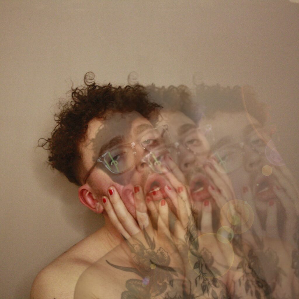 RudyMustCry – “Bad Mood”