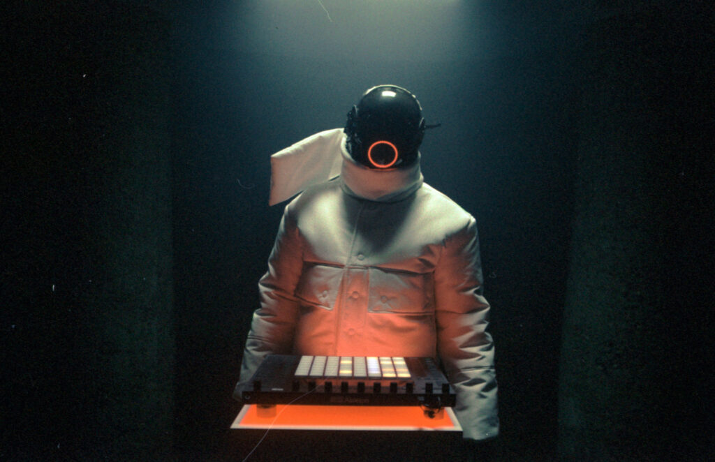MÖM  – “Sound Of The Underground”