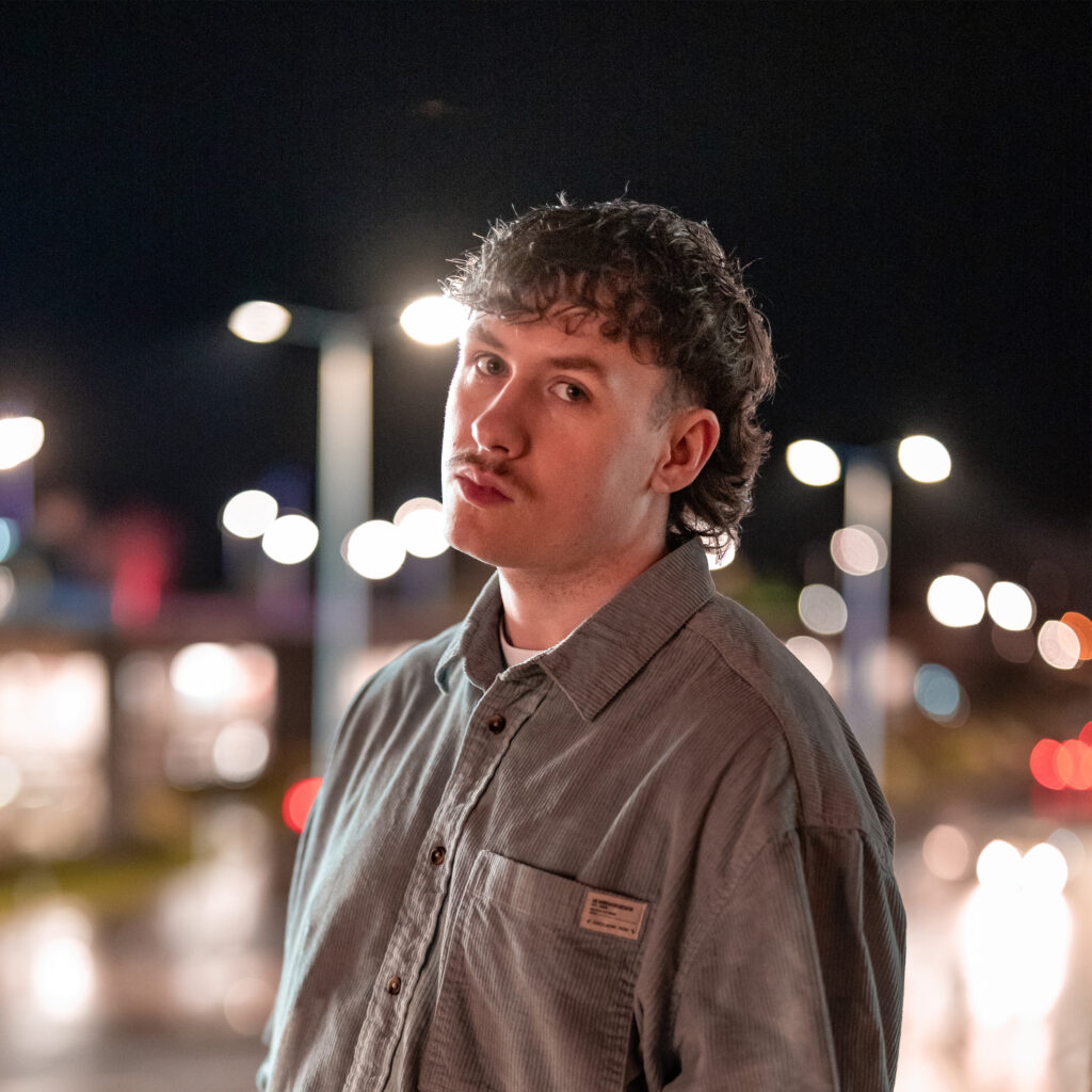 Brook Fox – “Everybody’s In Love”