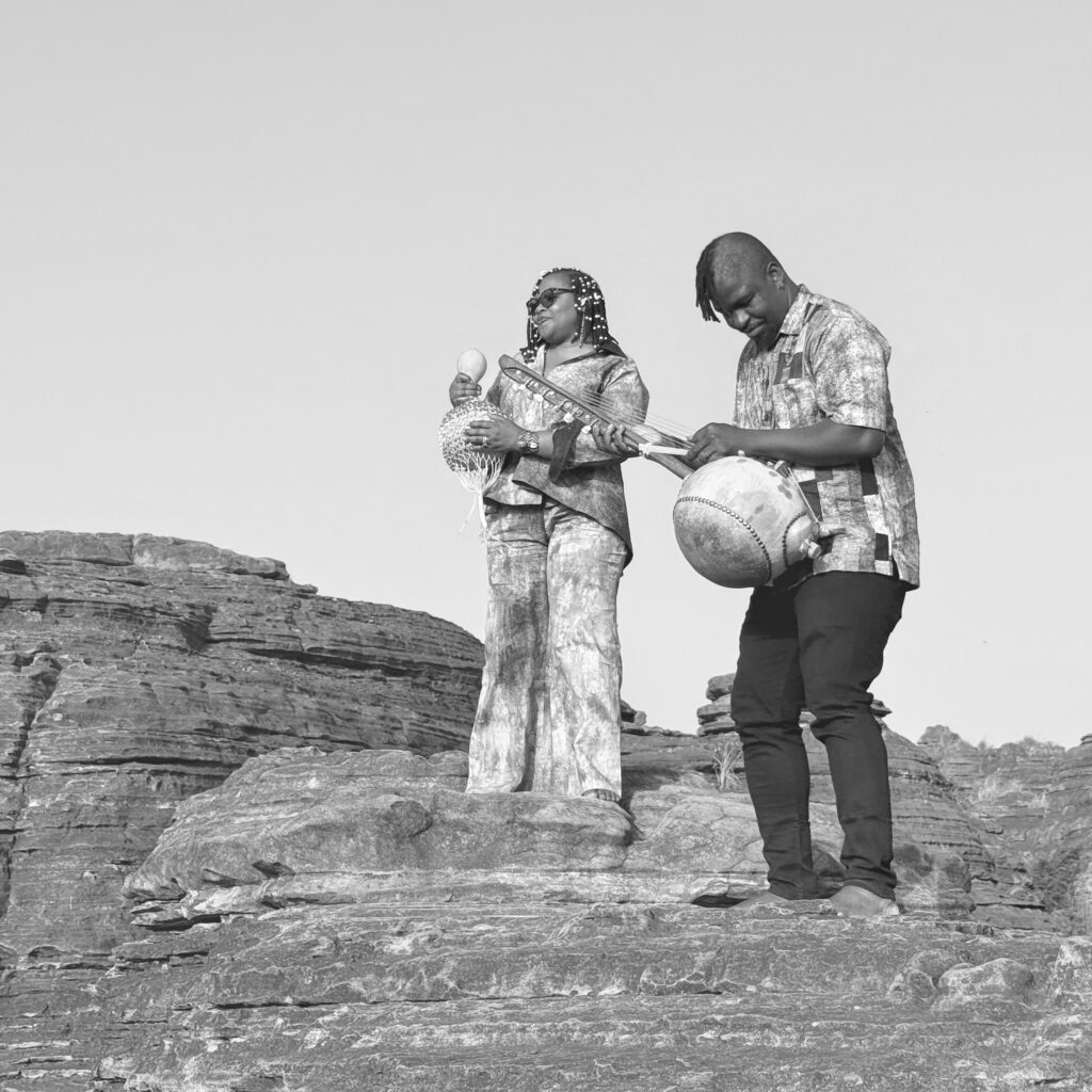 Arouna & Zaza Diarra – “Maya”