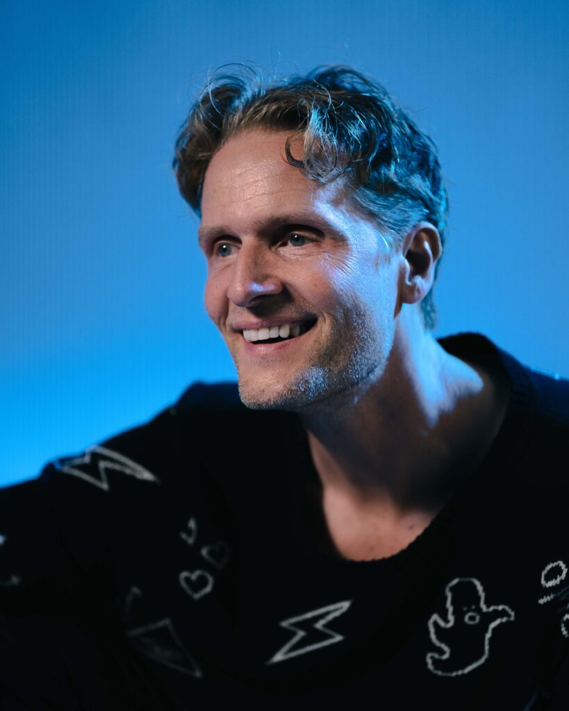 Toby Gad x JERUB – “Alone Tonight”